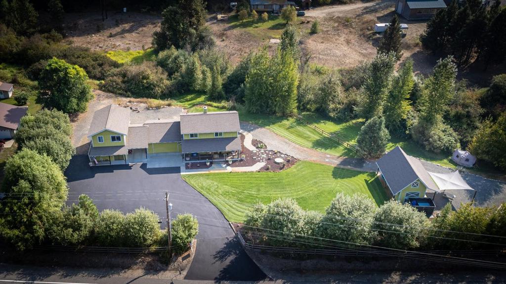 Wander Inn, 4 Bedroom 2 Bath, 5 Min To Downtown, Custom Home Leavenworth Zewnętrze zdjęcie